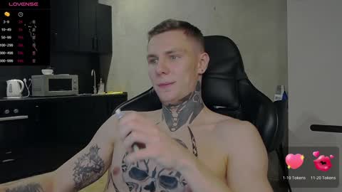 Snapshot of lechery_boy chatting on 12-15-24, 10:28 Lechery boy online show from 12-15-24, 10:28