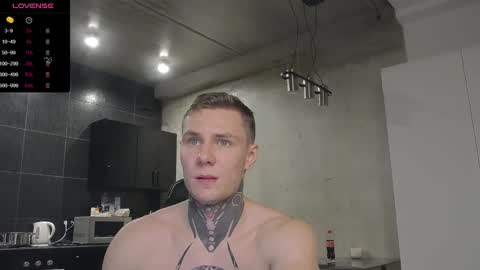 Snapshot of lechery_boy chatting on 12-20-24, 01:00 Lechery boy online show from 12-20-24, 01:00