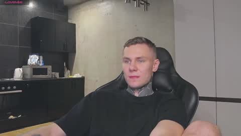 Snapshot of lechery_boy chatting on 01-14-25, 04:29 Lechery boy online show from 01-14-25, 04:29