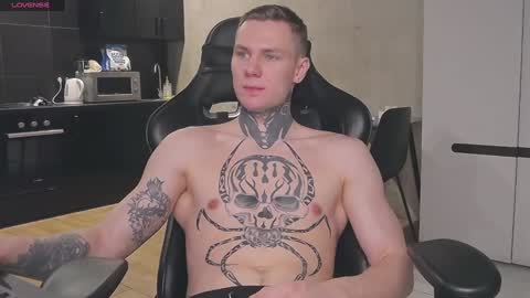 Snapshot of lechery_boy chatting on 01-22-25, 07:57 Lechery boy online show from 01-22-25, 07:57