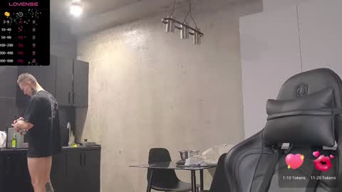 Snapshot of lechery_boy chatting on 01-25-25, 10:18 Lechery boy online show from 01-25-25, 10:18