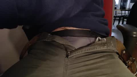 LeDoc  online show from 12-20-25, 01:23