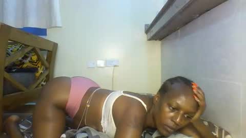 Lee cammie online show from 10-17-25, 01:46