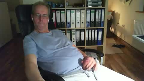 Dave online show from 11-15-25, 01:03