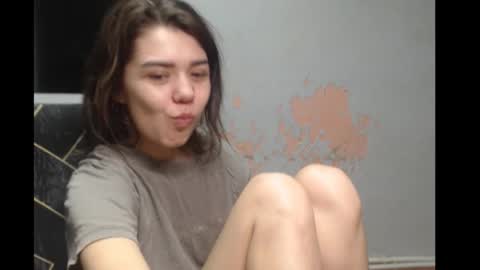 Liya online show from 12-18-25, 09:43