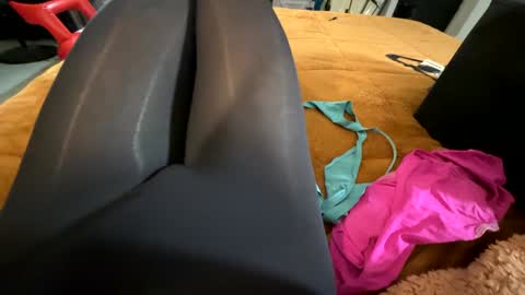 leggingslover7 online show from 12-04-24, 12:41