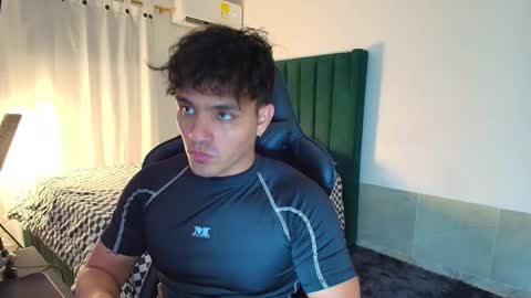  Lei  online show from 12-14-25, 12:16