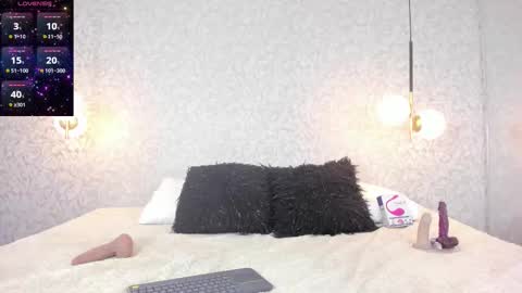 LEIGH ANGELS online show from 10-08-25, 10:18