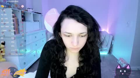 Snapshot of leighlalove chatting on 10-29-25, 01:19 Leighla online show from 10-29-25, 01:19