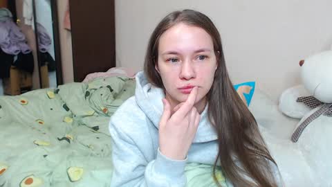 leila_bambi online show from 01-21-25, 03:48