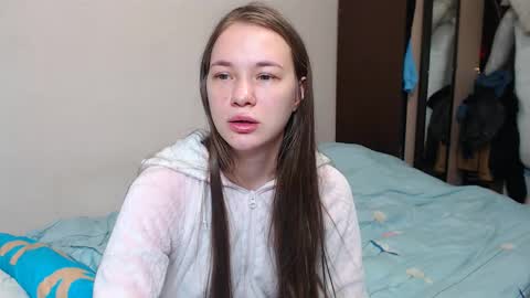 leila_bambi online show from 02-17-25, 07:10