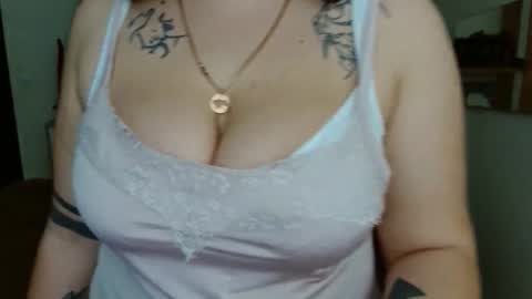 Leila online show from 12-16-24, 01:32