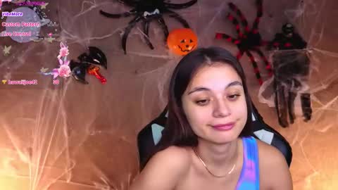 Leila online show from 10-24-25, 03:47