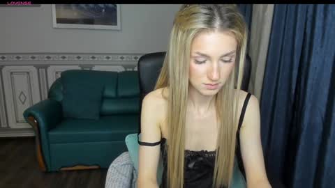 Leila Morriss online show from 12-09-24, 01:18