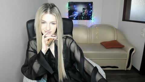 Leila Morriss online show from 12-11-24, 12:02