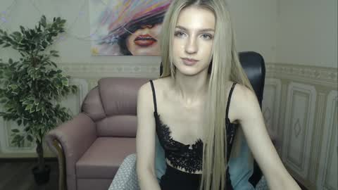 Leila Morriss online show from 12-14-24, 05:07