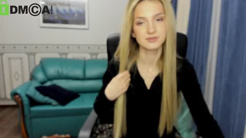 Leila Morriss online show from 12-15-24, 01:57