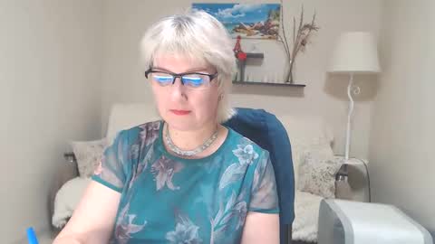 Leila Kinky online show from 02-09-25, 12:30