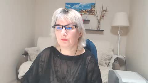 Leila Kinky online show from 02-11-25, 03:50