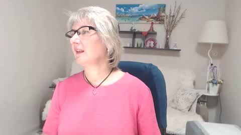 Leila Kinky online show from 10-10-25, 06:56