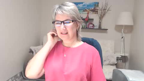 Leila Kinky online show from 11-16-25, 03:45