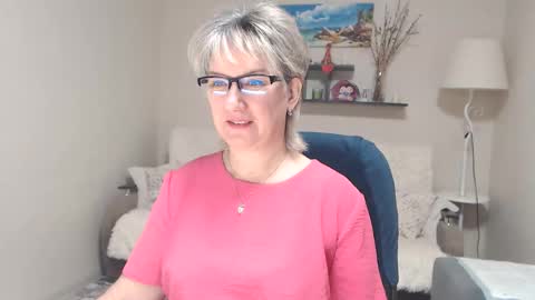 Leila Kinky online show from 11-28-25, 05:21