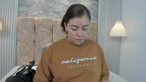 leilapons online show from 09-14-25, 05:23