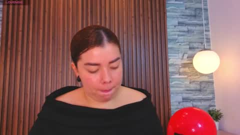 leilapons online show from 02-15-26, 07:43