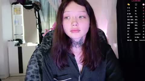 Snapshot of lein_bone chatting on 06-22-26, 03:25 Lein online show from 06-22-26, 03:25
