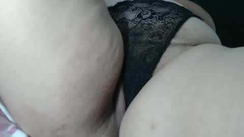 Snapshot of leishasoft1 chatting on 01-10-26, 03:36 pamela online show from 01-10-26, 03:36