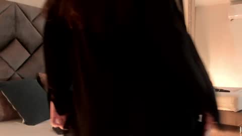 Leizathompson online show from 04-03-26, 04:27