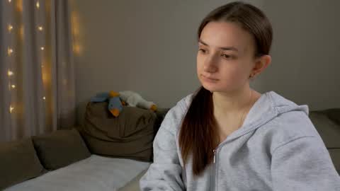 Snapshot of lelia_vibe chatting on 02-05-26, 05:39 Lelia online show from 02-05-26, 05:39