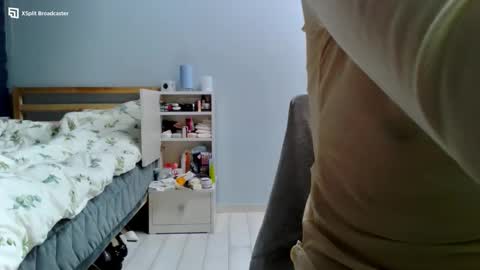 Snapshot of lemon1774 chatting on 11-15-25, 11:18 lemon1774 online show from 11-15-25, 11:18