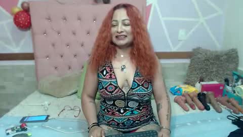 lena_lawson online show from 10-17-25, 01:31