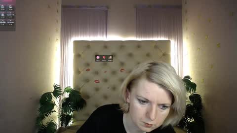 Snapshot of lena_paulles chatting on 12-28-24, 04:08 Lena online show from 12-28-24, 04:08