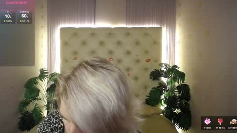 Snapshot of lena_paulles chatting on 01-06-25, 07:09 Lena online show from 01-06-25, 07:09