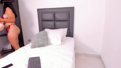 Lena Rousseau  online show from 02-07-25, 05:31