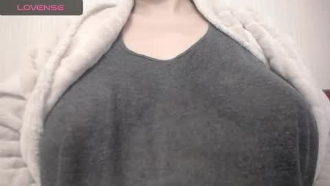 lenagolden online show from 01-31-25, 01:45