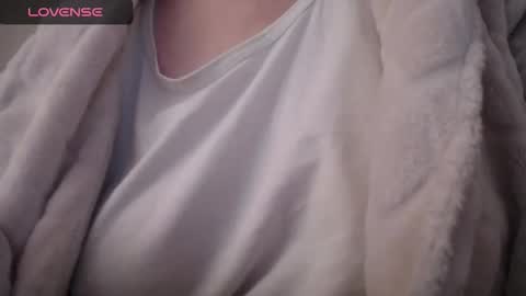 lenagolden online show from 10-16-25, 10:27