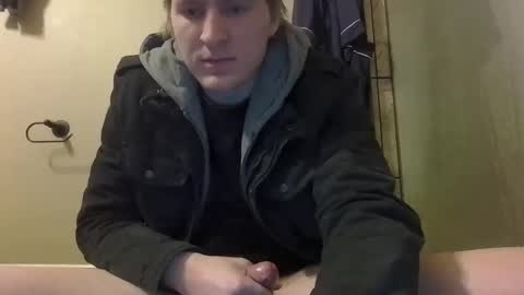 Snapshot of lenewton2004 chatting on 01-22-25, 10:37 lenewton2004 online show from 01-22-25, 10:37