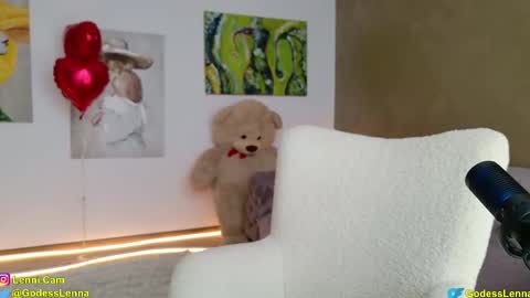 Lenna Goddess online show from 02-18-25, 09:21