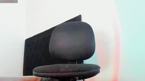 leo183877 online show from 03-18-26, 01:42