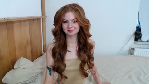 Snapshot of leo_and_lori chatting on 12-25-24, 07:46 Leo and Lori online show from 12-25-24, 07:46