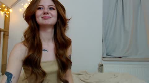 Snapshot of leo_and_lori chatting on 01-10-25, 04:01 Leo and Lori online show from 01-10-25, 04:01