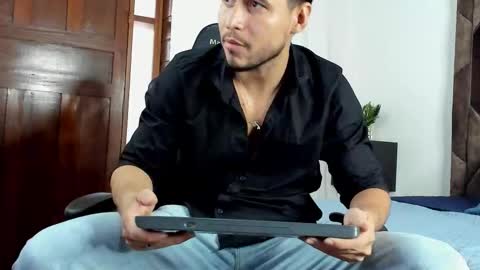 Snapshot of leo_carter1 chatting on 02-28-26, 02:29 leo_carter1 online show from 02-28-26, 02:29