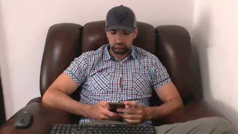 Snapshot of leo_gianni chatting on 07-25-26, 11:19 Leo Gianni online show from 07-25-26, 11:19