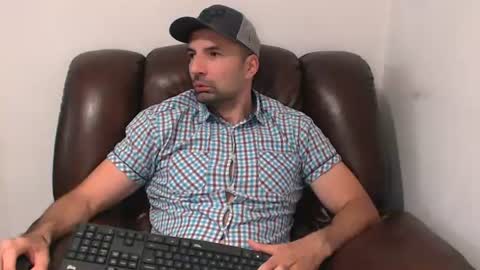 Snapshot of leo_gianni chatting on 08-02-26, 07:12 Leo Gianni online show from 08-02-26, 07:12