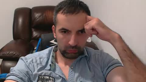 Snapshot of leo_gianni chatting on 08-03-26, 10:57 Leo Gianni online show from 08-03-26, 10:57