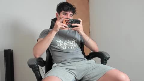 Leo Jones online show from 03-25-26, 11:44