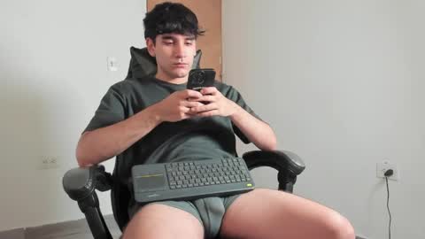 Leo Jones online show from 04-01-26, 12:00